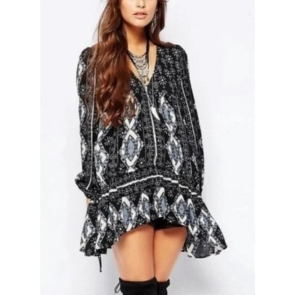 Free People Down By The Bay Tunic Top - Picture 2 of 8